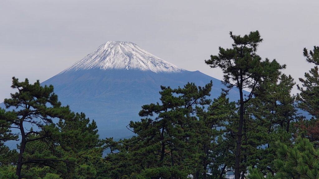 富士山の写真
2025年初冠雪